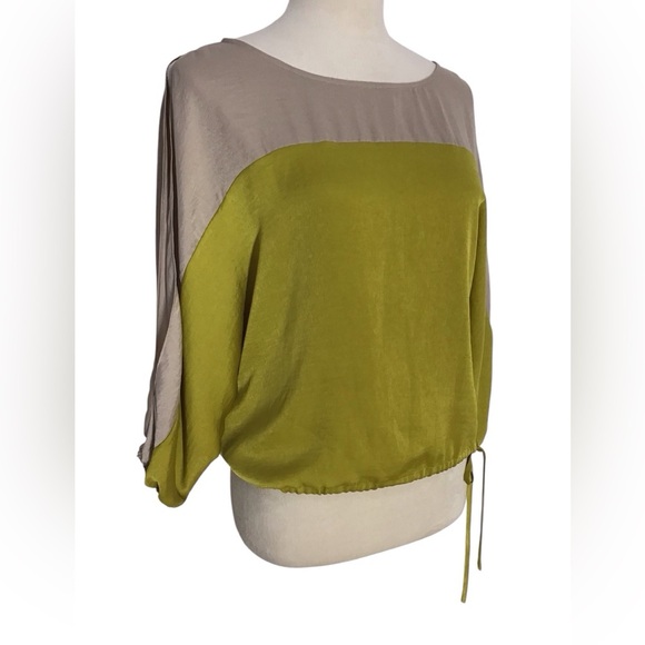 BCBG Maxazria Colorblock Cold Shoulder Blouse Color Dillcombo - Picture 7 of 9